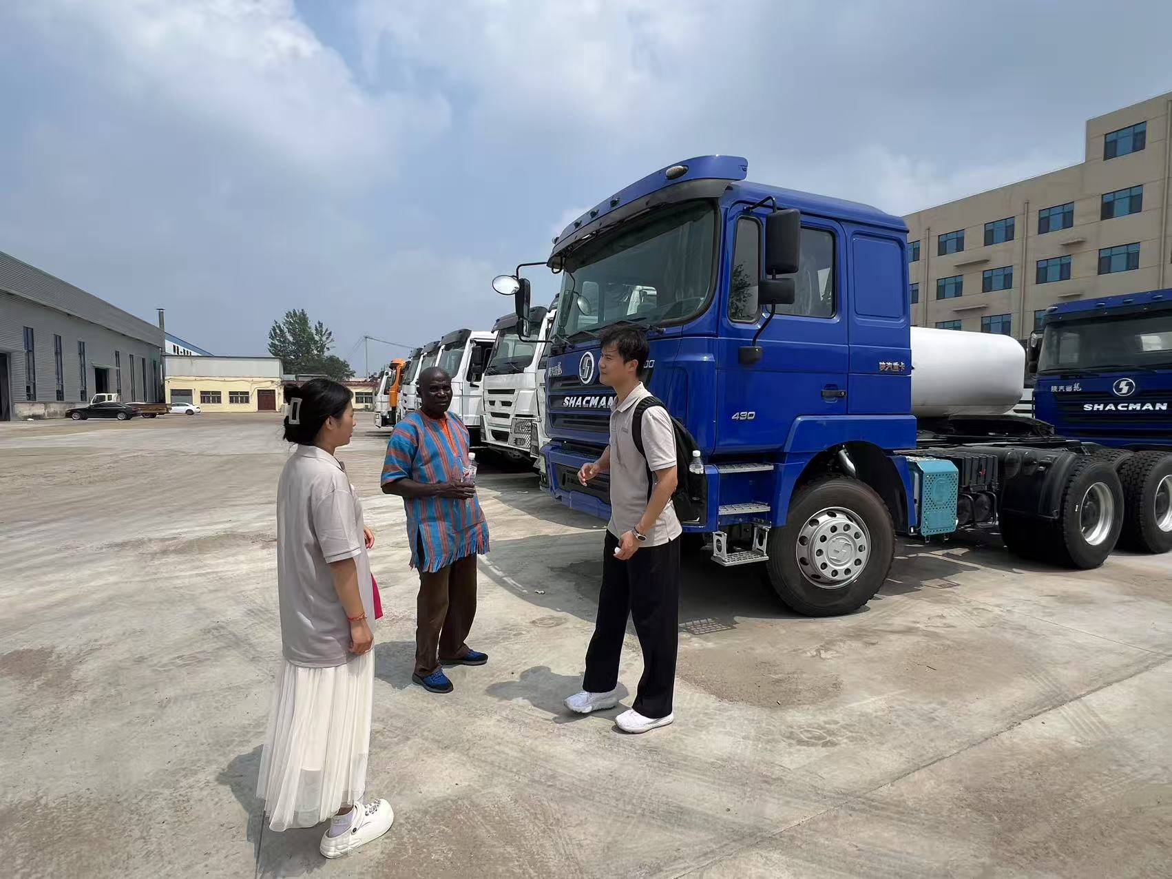 Colaboração transfronteiriça: clientes sudaneses visitam a fábrica de Luyi e assinam contratos com sucesso