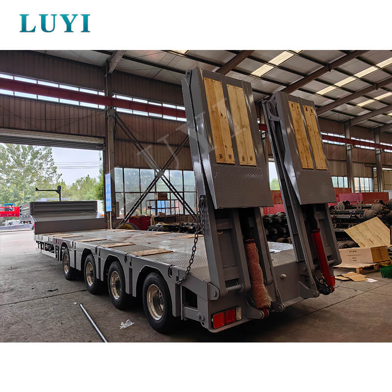 De Shandong à Ásia Central! Semirreboque baixo Louis de 4 eixos enviado para o Uzbequistão