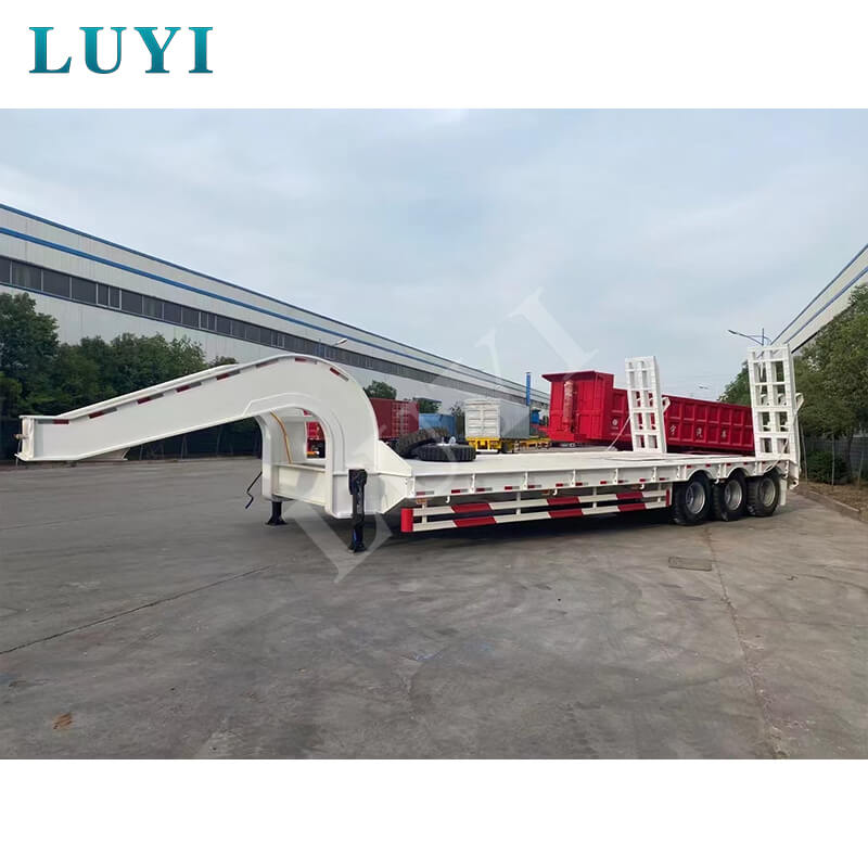 Semirreboques lowboy pescoço de ganso de 3 eixos LUYI entram no Uzbequistão, com suporte pós-venda lançado simultaneamente