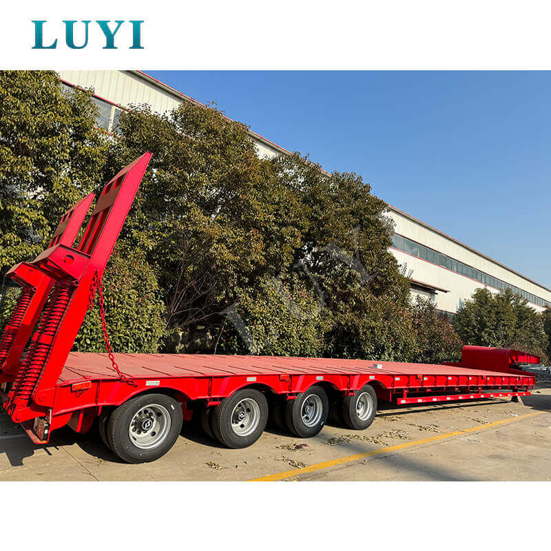 A fábrica Lu Yi dá as boas-vindas a ilustres convidados dos Camarões! Semirreboques baixos de quatro eixos garantem pedidos no exterior