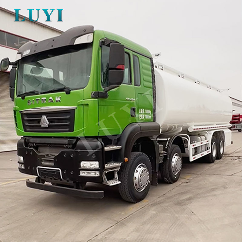 Guia de compra de caminhão-tanque de combustível Sinotruk SITRAK 8 × 4 30000L para projetos de reabastecimento de diesel, gasolina e móvel