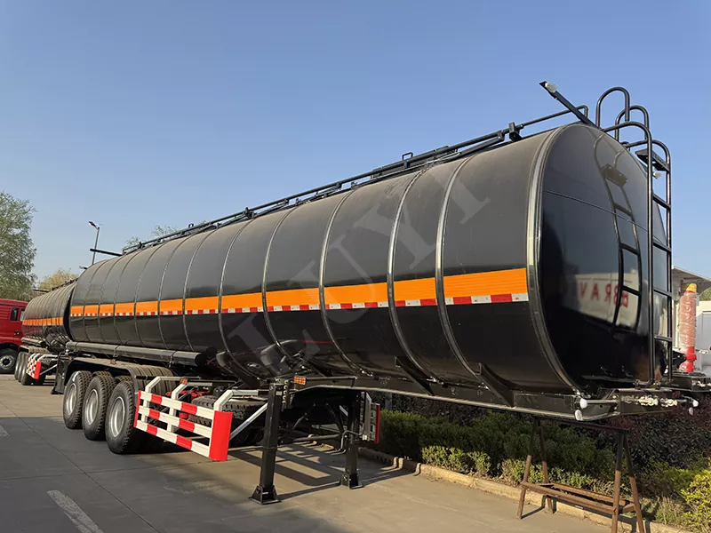 Transportador de asfalto líquido de 3 eixos