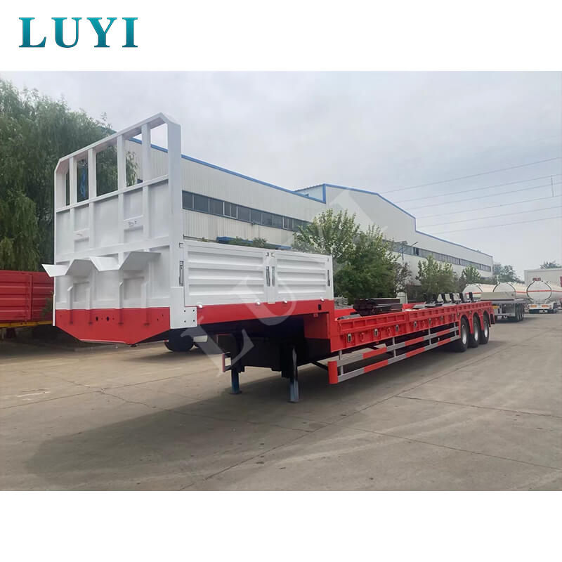 Comerciantes bolivianos inspecionam projeto de trailer plano de 40 pés da LUYI para aprofundar a cooperação internacional Comerciantes bolivianos inspecionam projeto de trailer plano de 40 pés da LUYI para aprofundar a cooperação internacional
