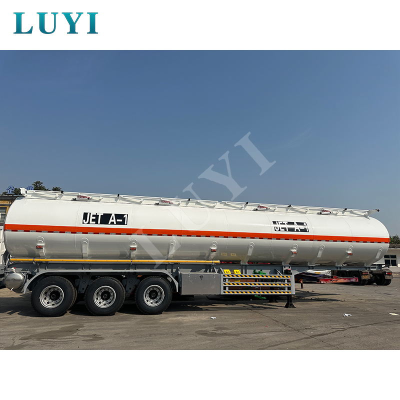 Navegando para o sucesso: como os petroleiros personalizados da LUYI estão capacitando o futuro energético de Uganda Navegando para o sucesso: como os petroleiros personalizados da LUYI estão capacitando o futuro energético de Uganda