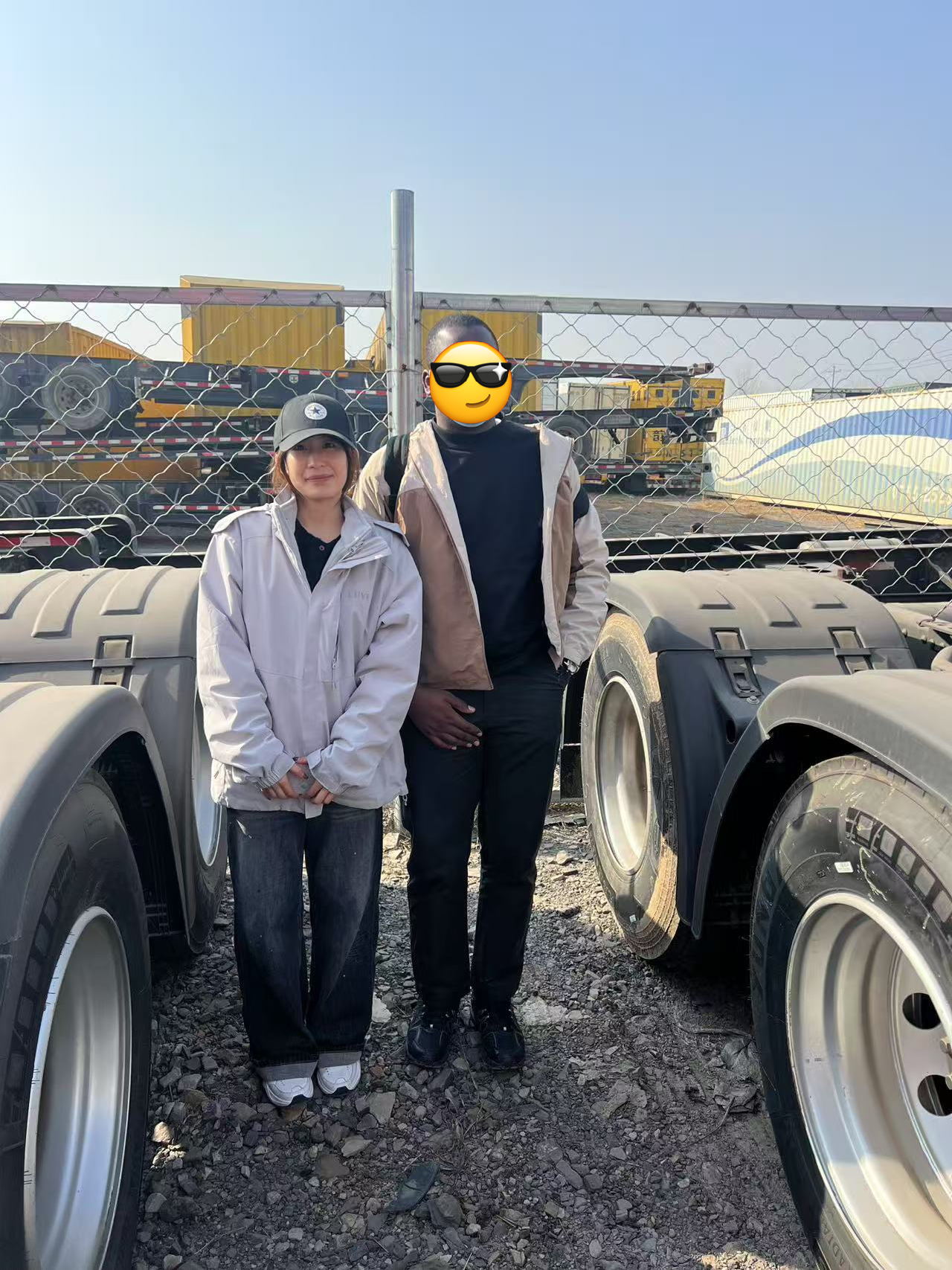 Como a LUYI ajudou um cliente da Tanzânia a garantir caminhões pesados ​​confiáveis ​​para infraestrutura e transporte de recursos